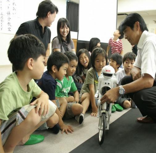 自転車ロボに熱視線