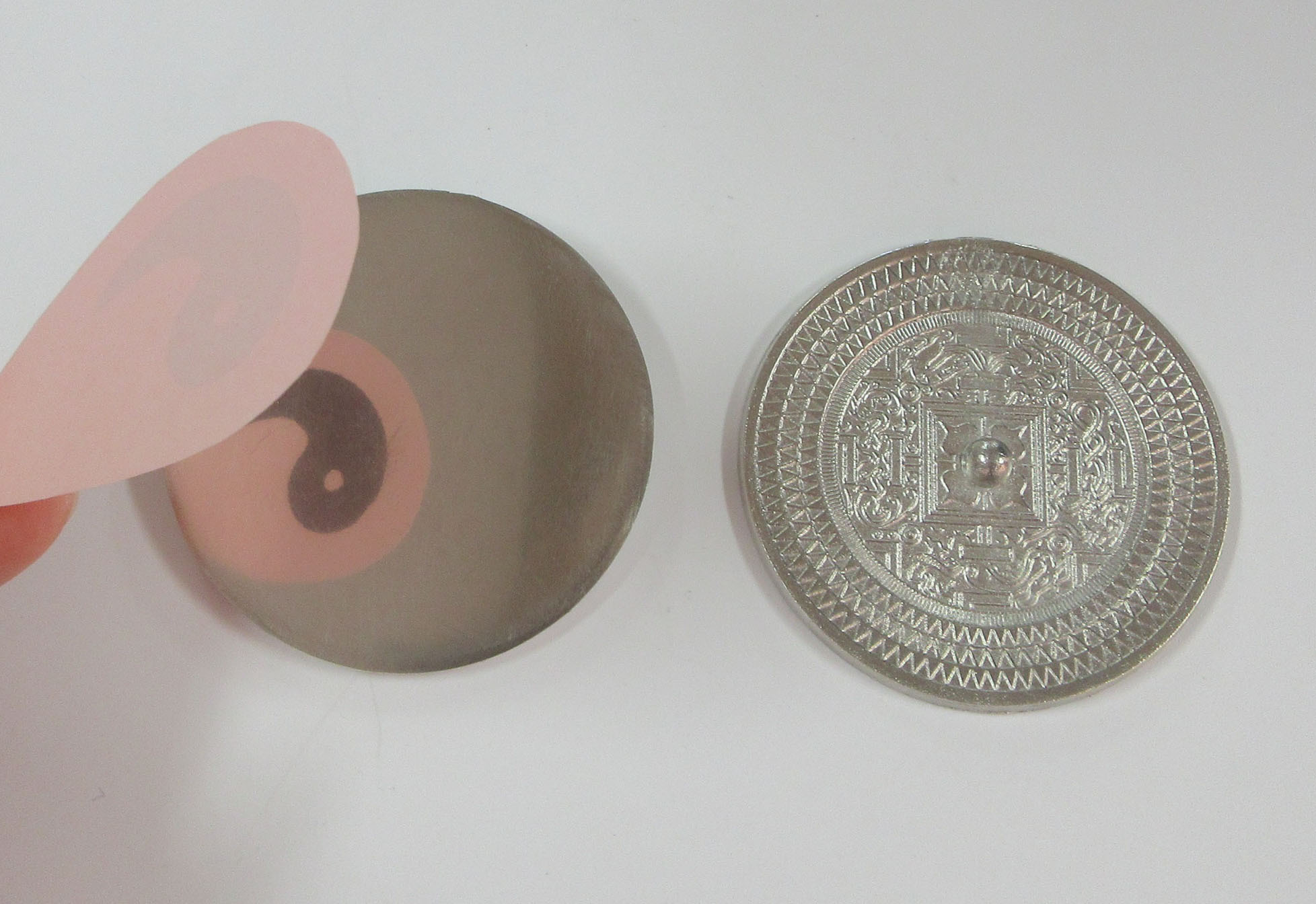 体験学習で作る方格規矩鏡 画像